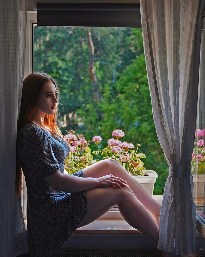 Link Instagram Yulia Viktorovna – Người đẹp sở hữu khuôn mặt như búp bê